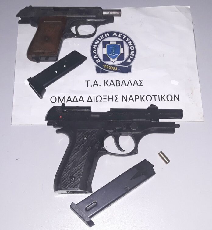 Συνελήφθη-στη-Καβάλα-για-παράνομη-κατοχή-όπλων Συνελήφθη-στη-Καβάλα-για-παράνομη-κατοχή-όπλων