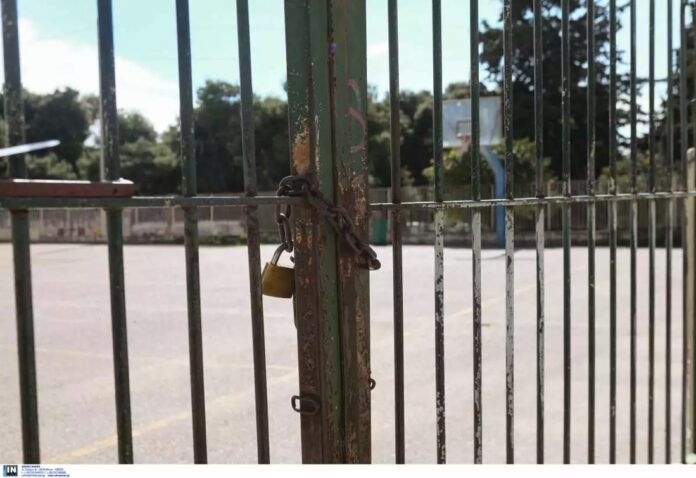 Κορονοϊός:-Ραγδαίες-εξελίξεις-με-γυμνάσια,-λύκεια-και-εμπόριο-–-Όλα-τα-σενάρια Κορονοϊός:-Ραγδαίες-εξελίξεις-με-γυμνάσια,-λύκεια-και-εμπόριο-–-Όλα-τα-σενάρια