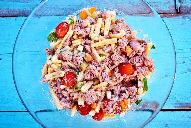 salata-me-zymarika-kai-tono-se-10-‘-lepta