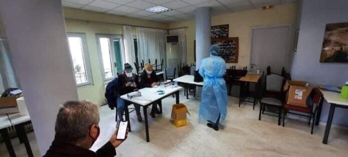 Διενέργεια-rapid-tests-στο-ΚΑΠΗ.-Κρηνίδων