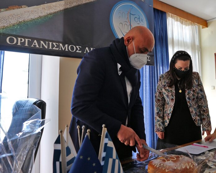 ΟΛΚ-ΑΕ.:-Κοπή-Βασιλόπιτας-και-ενίσχυση-του-έργου-του-Συλλόγου-Εθελοντών-κατά-του-Καρκίνου-Νομού-Καβάλας ΟΛΚ-ΑΕ.:-Κοπή-Βασιλόπιτας-και-ενίσχυση-του-έργου-του-Συλλόγου-Εθελοντών-κατά-του-Καρκίνου-Νομού-Καβάλας