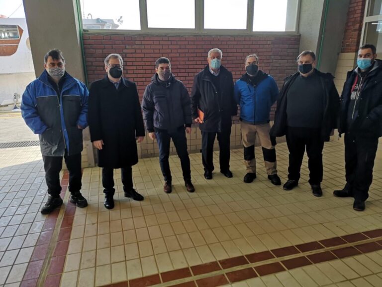 Επίσκεψη-του-Αντιπεριφερειάρχη-Καβαλας-στην-Ιχθυόσκαλα-Θα-γίνουν-rapid-test-στους-εργαζομένους