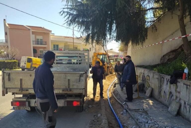 Αντικατάσταση-προβληματικού-δικτύου-ύδρευσης-απο-την-ΔΕΥΑΚ-στην-περιοχή-της-Νεάπολης