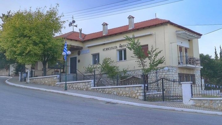 Δράμα:-Συναγερμός-έπειτα-από-κηδεία-με-2.000-άτομα-–-Στην-περιοχή-κλιμάκιο-του-ΕΟΔΥ