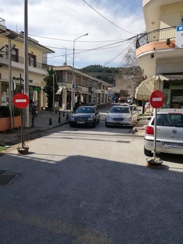 Κυκλοφοριακές-ρυθμίσεις-λόγω-της-διαμόρφωσης-της-πλατείας-στο-κέντρο-της-Ελευθερούπολης