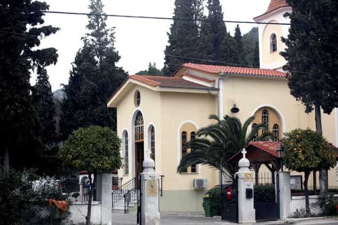Η-εορτή-των-Αγίων-Θεοδώρων-και-το-μνημόσυνο-των-νεκρών-της-πόλης-στον-Ιερό-Ναό-των-Αγίων-Θεοδώρων-του-Δημοτικού-Κοιμητηρίου-Καβάλας Η-εορτή-των-Αγίων-Θεοδώρων-και-το-μνημόσυνο-των-νεκρών-της-πόλης-στον-Ιερό-Ναό-των-Αγίων-Θεοδώρων-του-Δημοτικού-Κοιμητηρίου-Καβάλας