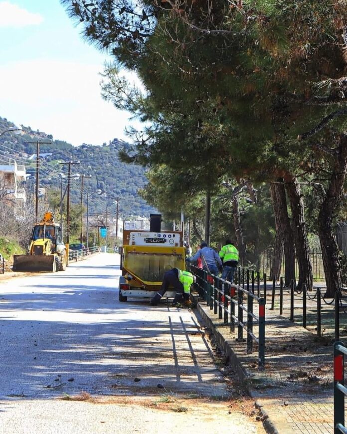 Καθαρισμός-πάρκων-και-κοινοχρήστων-χώρων-στον-οικισμό-του-Παληού-απο-το-τμήμα-καθαριότητας-του-Δήμου-Καβάλας