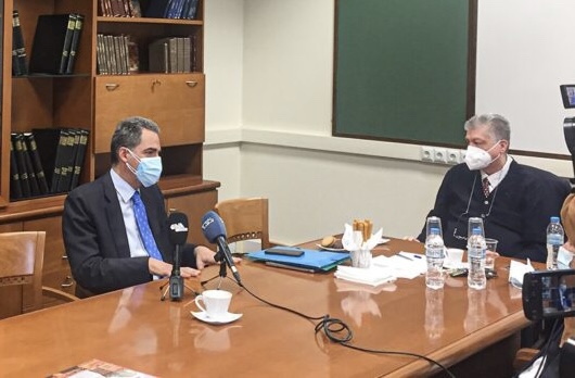 Εποικοδομητική-χαρακτήρισε-την-επίσκεψη-του-υφυπουργού-Παιδείας-Άγγελου-Συρίγου-ο-Κοσμήτορας-του-ΔΙΠΑΕ-Θανάσης-Μητρόπουλος Εποικοδομητική-χαρακτήρισε-την-επίσκεψη-του-υφυπουργού-Παιδείας-Άγγελου-Συρίγου-ο-Κοσμήτορας-του-ΔΙΠΑΕ-Θανάσης-Μητρόπουλος