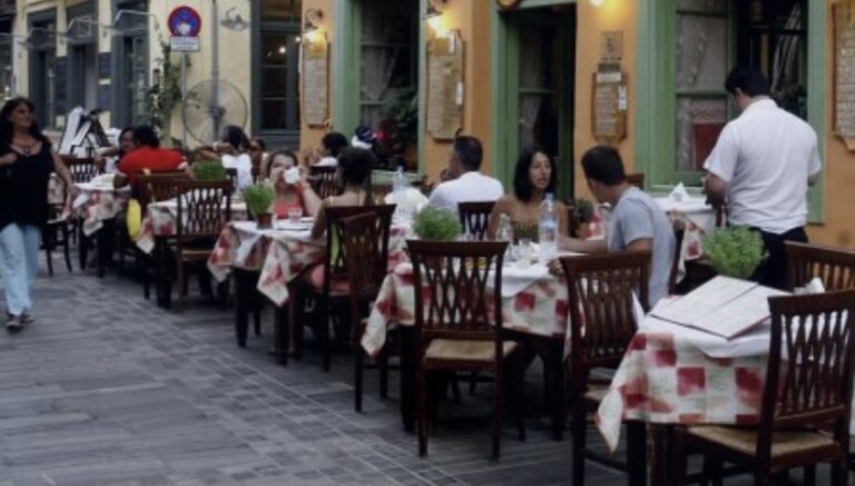 Παπαθανάσης:-Σήμερα-οι-οριστικές-ανακοινώσεις-για-την-εστίαση-–-Υπό-αναμόρφωση-το-σύστημα-των-sms