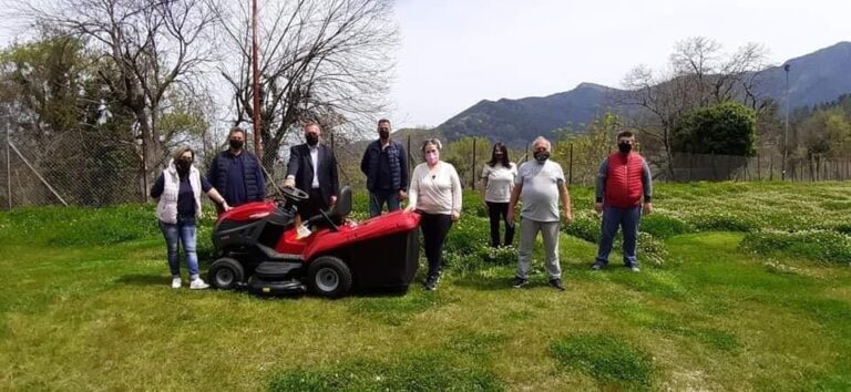 Παράδοση-από-1-Τρακτέρ-Χώρου-Πρασίνου-στον-Αθλητικό-Σύλλογο-Αίας-Παναγίας-και-στον-Αθλητικό-Όμιλο-Ποταμιάς-Θάσου