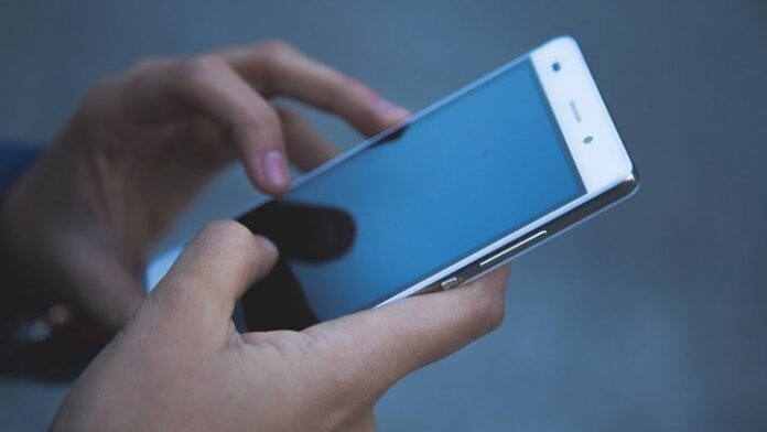 Χαρδαλιάς:-Έως-τις-15-Μαΐου-τα-sms-–-Ανοίγουν-από-αύριο-οι-διαδημοτικές-μετακινήσεις,-με-κωδικό-“6”-στην-εστίαση