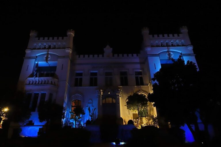 make-a-wish-(Κάνε-Μια-Ευχή-Ελλάδος):-Φωταγώγηση-Δημαρχιακού-Μεγάρου-Καβάλας