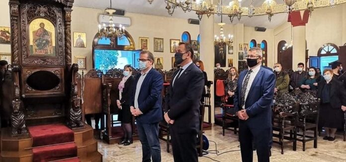 Στη-Καβάλα-ο-Νίκος-Παναγιωτόπουλος-–-Την-Μ.Παρασκευή-βρέθηκε-στην-περιφορά-του-επιταφίου-στον-Άγιο-Γεώργιο Στη-Καβάλα-ο-Νίκος-Παναγιωτόπουλος-–-Την-Μ.Παρασκευή-βρέθηκε-στην-περιφορά-του-επιταφίου-στον-Άγιο-Γεώργιο