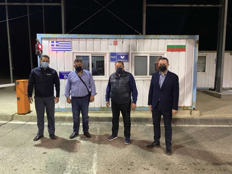 Στη-Νυμφαία-τα-ξημερώματα-ο-Ευριπίδης-Στυλιανίδης-Πιέζουν-όλοι-να-ανοίξει-ο-συνοριακός-σταθμός