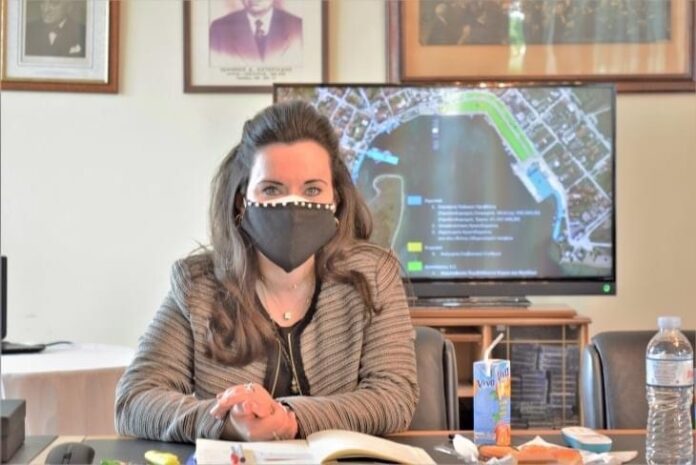 Άννα-Θυσιάδου:-Το-λιμάνι-της-Καβάλας-έχει-τις-δυνατότητες-να-λειτουργήσει-ως-ένας-ισχυρός-κόμβος-συνδυασμένων-μεταφορών