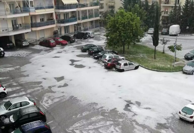 Καιρός-–-Ξάνθη:-Ισχυρή-καταιγίδα-και-χαλάζι-–-Βούλιαξαν-δρόμοι