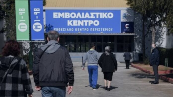 Ετοιμάζονται-προνόμια-για-τους-εμβολιασμένους:-Τι-αποκάλυψε-ο-Πέτσας-–-Ποια-θα-είναι-αυτά