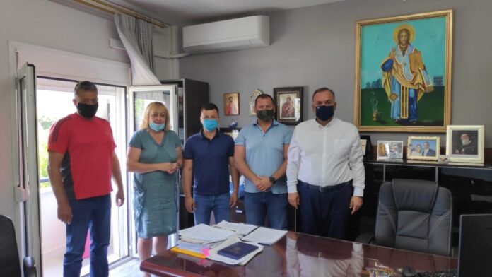 Συνάντηση-του-Δημάρχου-Θάσου-με-το-Δήμαρχο-της-πόλης-rakovski-της-Βουλγαρίας