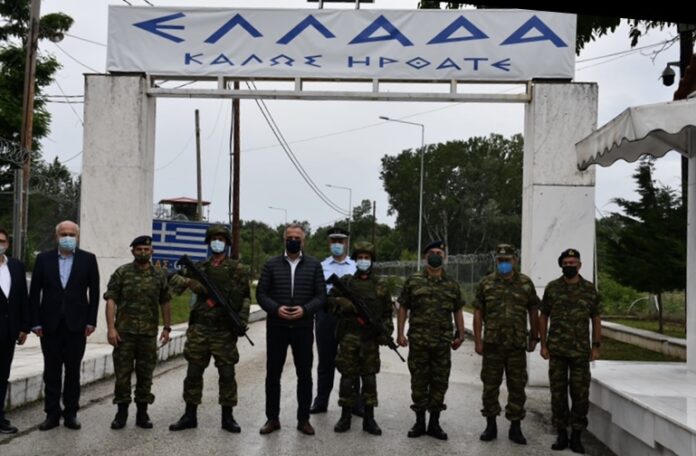 Καλαφάτης:-Αισθάνομαι-περηφάνια-που-βρέθηκα,-σήμερα,-στα-σύνορα-όπου-χτυπά-πιο-δυνατά-η-καρδιά-της-Ελλάδας Καλαφάτης:-Αισθάνομαι-περηφάνια-που-βρέθηκα,-σήμερα,-στα-σύνορα-όπου-χτυπά-πιο-δυνατά-η-καρδιά-της-Ελλάδας