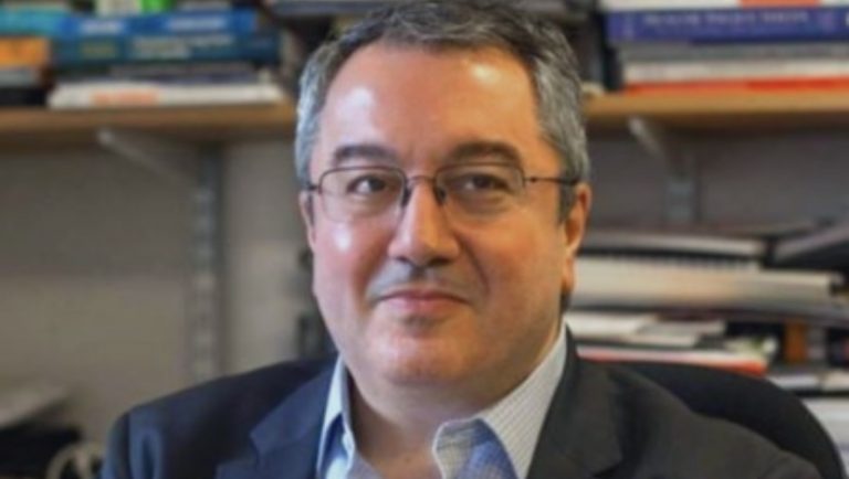 Μόσιαλος:-Εξαιρετικά-μικρή-η-πιθανότητα-μυοκαρδίτιδας-ή-περικαρδίτιδας-μετά-από-εμβολιασμό-με-mrna
