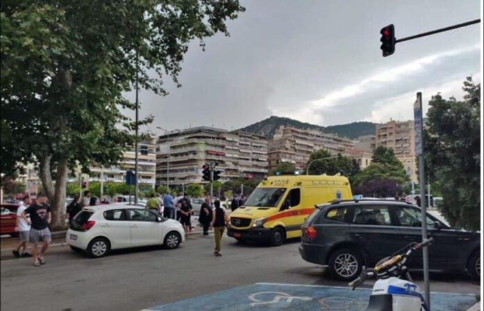 Τροχαίο-ατύχημα-στο-κέντρο-της-Καβάλας-με-δύο-τραυματίες Τροχαίο-ατύχημα-στο-κέντρο-της-Καβάλας-με-δύο-τραυματίες
