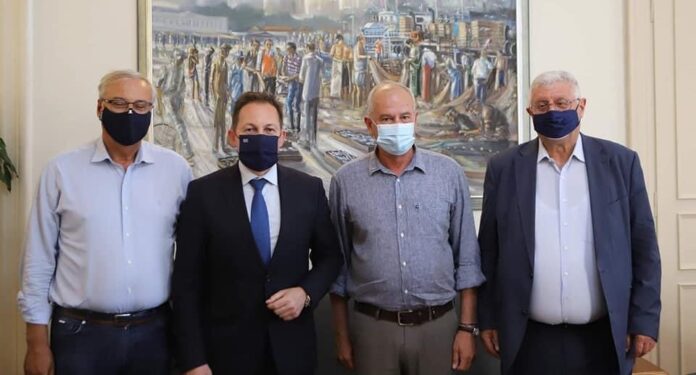 Επίσκεψη-του-Αναπληρωτή-Υπουργού-Εσωτερικών,-Στέλιου-Πέτσα-στο-Δημαρχείο-Καβάλας