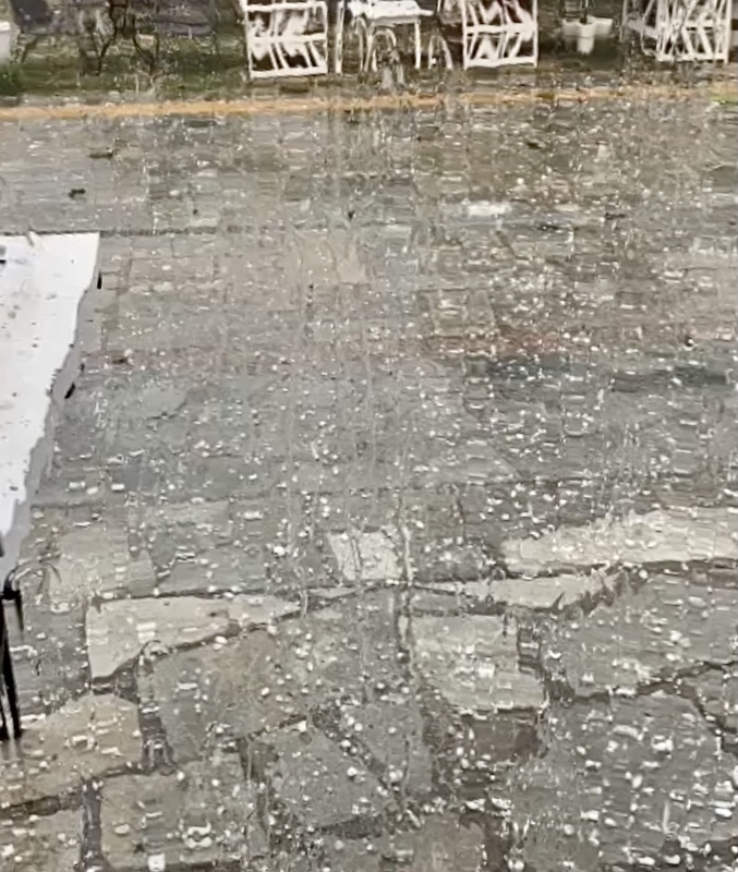 Έντονη-χαλαζόπτωση-στη-Καβάλα-για-δεύτερη-ημέρα Έντονη-χαλαζόπτωση-στη-Καβάλα-για-δεύτερη-ημέρα