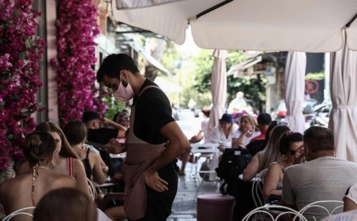 ΠΑΜΘ:-2.000-ευρώ-πρόστιμο-σε-κατάστημα-και-7ήμερη-αναστολή-λειτουργίας,-για-εξυπηρέτηση-όρθιων-πελατών ΠΑΜΘ:-2.000-ευρώ-πρόστιμο-σε-κατάστημα-και-7ήμερη-αναστολή-λειτουργίας,-για-εξυπηρέτηση-όρθιων-πελατών
