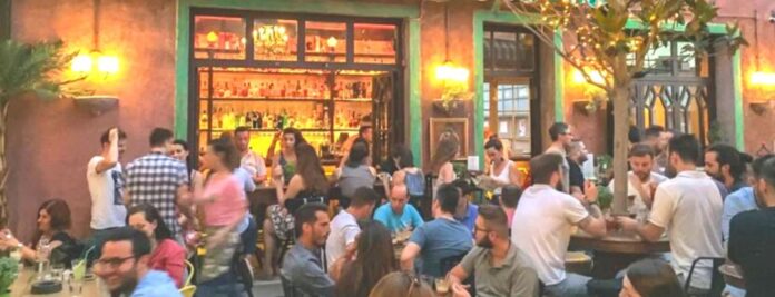 Επιστροφή-στην-κανονικότητα-για-τους-εμβολιασμένους-–-Στις-15:00-οι-ανακοινώσεις-για-τα-νέα-προνόμια