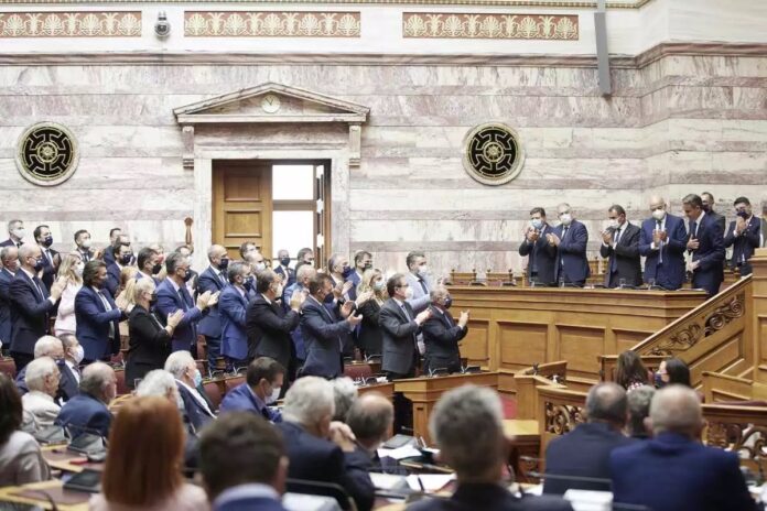 Βουλή:-Υπερψηφίστηκε-η-αμυντική-συμφωνία-Ελλάδας-–-Γαλλίας Βουλή:-Υπερψηφίστηκε-η-αμυντική-συμφωνία-Ελλάδας-–-Γαλλίας