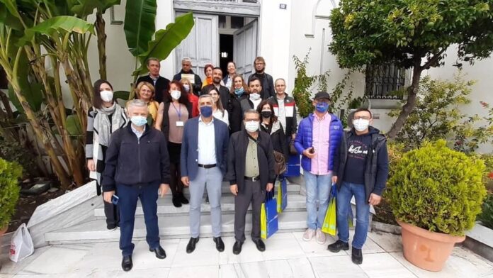 Επίσκεψη-στο-Δημαρχείο-Καβάλας-ομάδας-καθηγητών-που-συμμετέχουν-στο-πρόγραμμα-erasmus Επίσκεψη-στο-Δημαρχείο-Καβάλας-ομάδας-καθηγητών-που-συμμετέχουν-στο-πρόγραμμα-erasmus