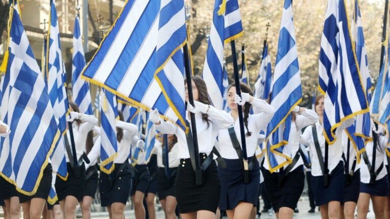 28η-Οκτωβρίου:-Κανονικά-οι-μαθητικές-παρελάσεις-–-Τι-λένε-κύκλοι-του-υπουργείου-Εσωτερικών