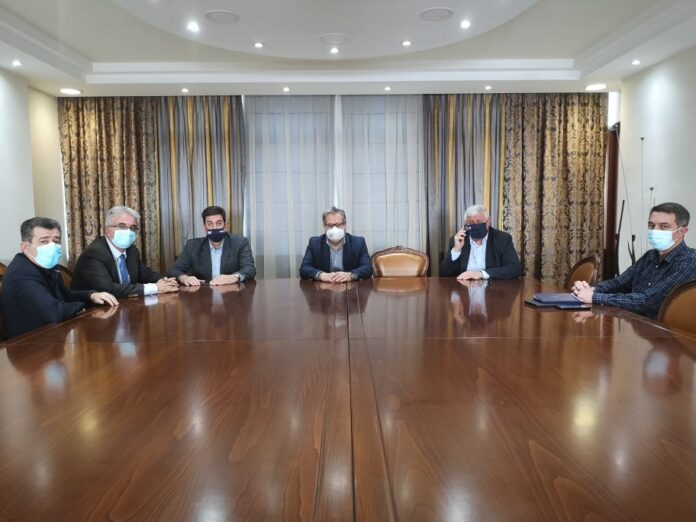 Σύσκεψη-με-θέμα-την-αξιοποίηση-του-παλιού-Δικαστικού-Μεγάρου-πραγματοποιήθηκε-στην-Αντιπεριφέρεια-Καβάλας Σύσκεψη-με-θέμα-την-αξιοποίηση-του-παλιού-Δικαστικού-Μεγάρου-πραγματοποιήθηκε-στην-Αντιπεριφέρεια-Καβάλας