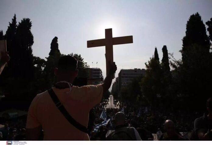 Κορονοϊός:-Εξετάζουν-ακαταδίωκτο-για-τους-γιατρούς-ώστε-να-προστατευθούν-από-την-«βροχή»-μηνύσεων-αντιεμβολιαστών