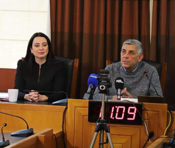 Αγκαλιά-Άλληλεγγυης-–-“Κάθε-παιδί-και-ένα-παιχνίδι” Αγκαλιά-Άλληλεγγυης-–-“Κάθε-παιδί-και-ένα-παιχνίδι”