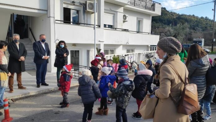 Τα-«έψαλαν»-στη-Δήμαρχο-Θάσου Τα-«έψαλαν»-στη-Δήμαρχο-Θάσου