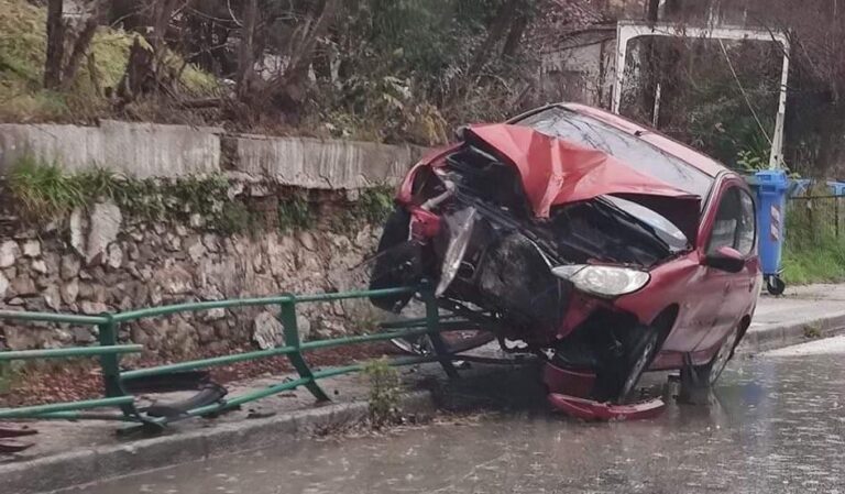 Τροχαίο-ατύχημα-στο-Παληό