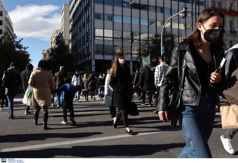 Πλεύρης:-Εξετάζονται-νέοι-περιορισμοί-για-τους-ανεμβολίαστους-–-Η-εισήγηση-της-επιτροπής