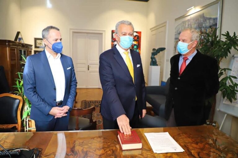 Ορκωμοσία-του-νέου-δημοτικού-συμβούλου-Καβάλας-Ανέστη-Τσουρουκίδη