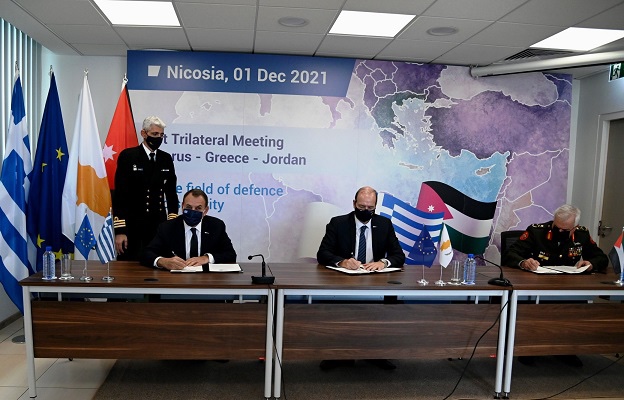 Στην-τριμερή-συνάντηση-Ελλάδος,-Κύπρου-και-Ιορδανίας-ο-ΥΕΘΑ-Νίκος-Παναγιωτόπουλος Στην-τριμερή-συνάντηση-Ελλάδος,-Κύπρου-και-Ιορδανίας-ο-ΥΕΘΑ-Νίκος-Παναγιωτόπουλος