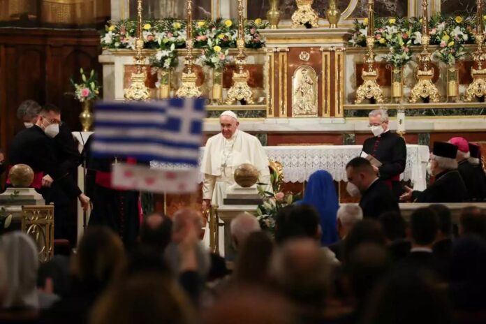 Πάπας-Φραγκίσκος:-Όταν-έψαλλε-το-«Πάτερ-Ημών»-στα-ελληνικά-στον-Άγιο-Διονύσιο Πάπας-Φραγκίσκος:-Όταν-έψαλλε-το-«Πάτερ-Ημών»-στα-ελληνικά-στον-Άγιο-Διονύσιο