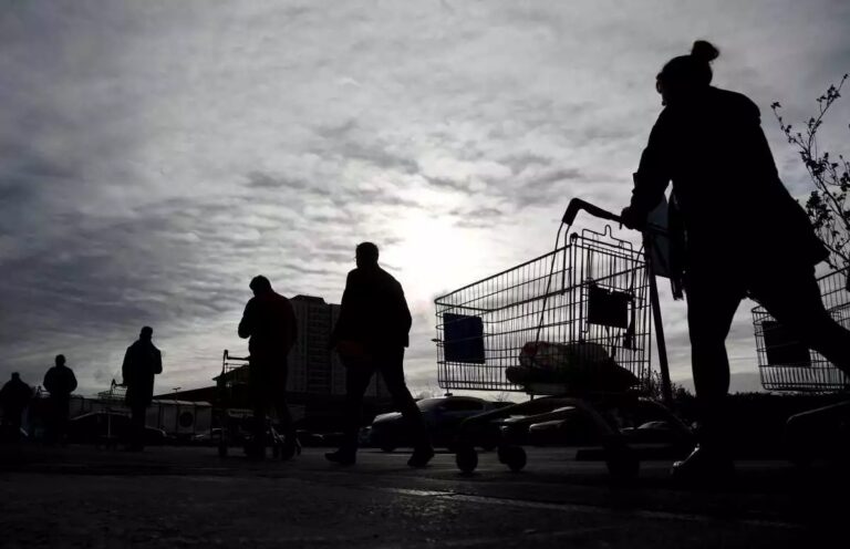 Έσπασε-κάθε-ρεκόρ-ο-πληθωρισμός:-Στο-5,1%-για-τον-Δεκέμβριο-–-Εκτός-ελέγχου-οι-τιμές-σε-φυσικό-αέριο,-πετρέλαιο-και-ηλεκτρισμό