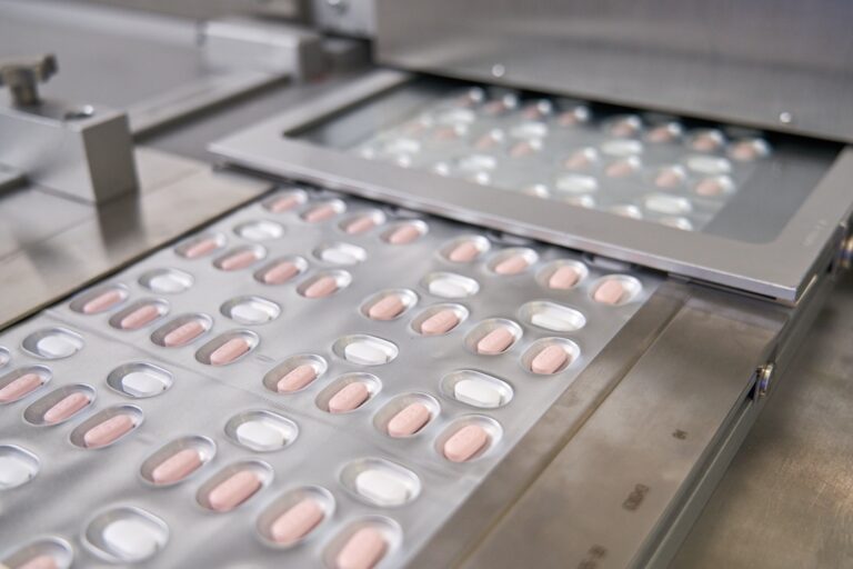 ema:-“Πράσινο-φως”-για-το-χάπι-της-pfizer-κατά-του-κορονοϊού
