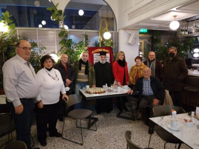 Την-πίτα-του-έκοψε-ο-Σύλλογος-Προυσαλιωτών-Καβάλας