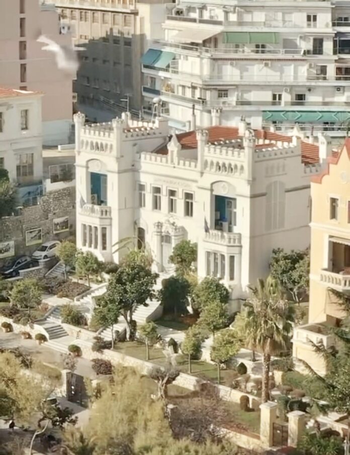 Συνάντηση-του-Δημάρχου-Καβάλας,-Θόδωρου-Μουριάδη,-με-υπηρεσιακούς-παράγοντες-για-τη-διαχείριση-των-αδέσποτων-ζώων