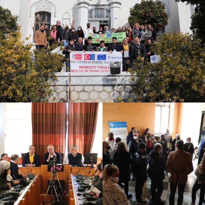 Επίσκεψη-στο-Δημαρχείο-Καβάλας-μαθητών-και-καθηγητών-από-Τουρκία-και-Ισπανία Επίσκεψη-στο-Δημαρχείο-Καβάλας-μαθητών-και-καθηγητών-από-Τουρκία-και-Ισπανία