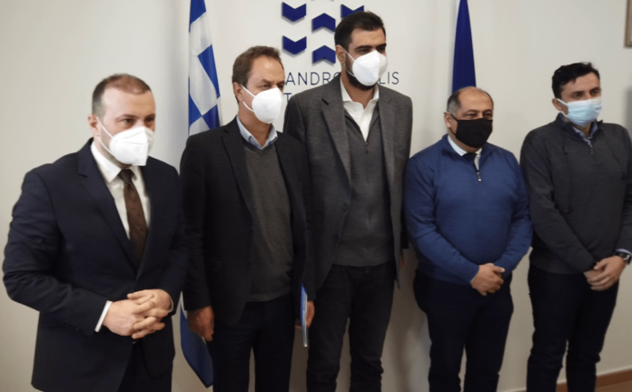 o-Γραμματέας-Πολιτικής-Επιτροπής-επισκέφτηκε-τον-Οργανισμό-Λιμένος-Αλεξανδρούπολης o-Γραμματέας-Πολιτικής-Επιτροπής-επισκέφτηκε-τον-Οργανισμό-Λιμένος-Αλεξανδρούπολης
