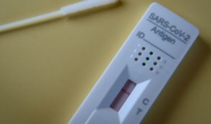 Από-σήμερα-η-δωρεάν-διάθεση-δωρεάν-self-test-σε-μαθητές-και-εμβολιασμένους-εκπαιδευτικούς Από-σήμερα-η-δωρεάν-διάθεση-δωρεάν-self-test-σε-μαθητές-και-εμβολιασμένους-εκπαιδευτικούς