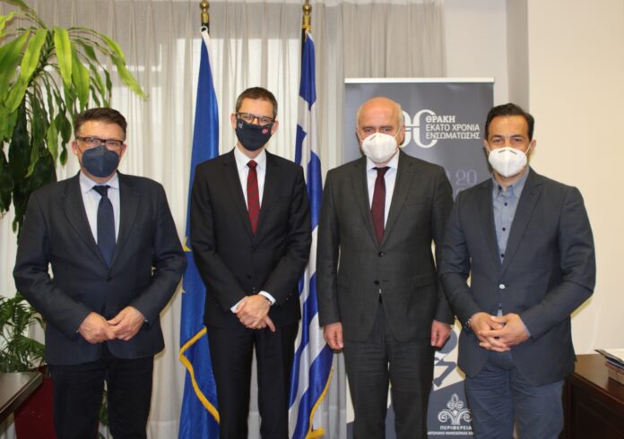 Συνάντηση-του-Περιφερειάρχη-ΑΜΘ-με-το-Νορβηγό-Πρέσβη-στην-Αθήνα Συνάντηση-του-Περιφερειάρχη-ΑΜΘ-με-το-Νορβηγό-Πρέσβη-στην-Αθήνα