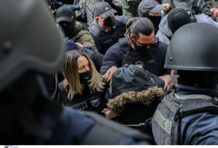 Πάτρα:-Η-Ρούλα-Πισπιρίγκου-ζήτησε-να-κατατεθεί-αίτημα-αποφυλάκισης-–-Το-παρασκήνιο-της-9ωρης-απολογίας-της Πάτρα:-Η-Ρούλα-Πισπιρίγκου-ζήτησε-να-κατατεθεί-αίτημα-αποφυλάκισης-–-Το-παρασκήνιο-της-9ωρης-απολογίας-της